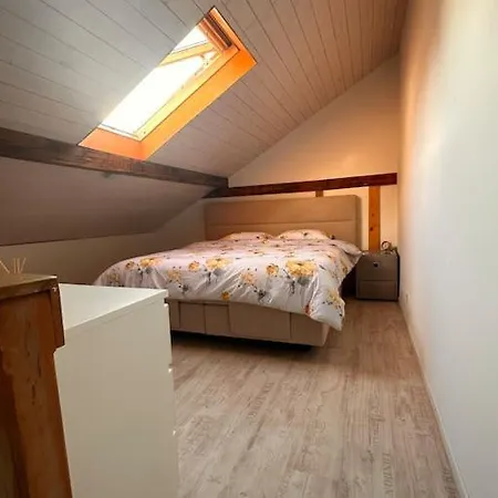 Διαμέρισμα Bequemes Und Helles Einfamilienhaus Mit Garten *